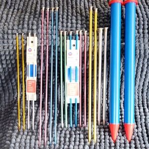 Vintage Knitting Needles, Plastic and Metal, Sizes Listed